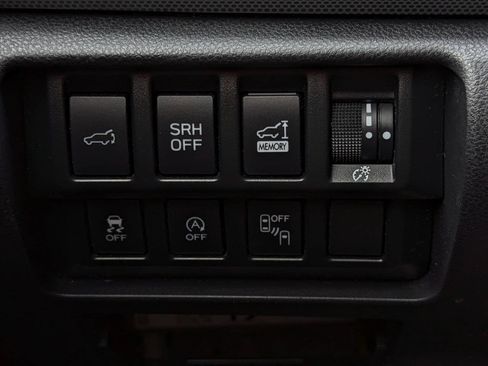 Used 2021 Subaru Forester Limited AWD/4WD image 26