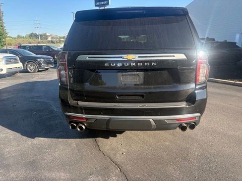 Used 2022 Chevrolet Suburban High Country AWD/4WD image 6