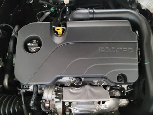 Used 2024 Chevrolet Malibu LT image 30