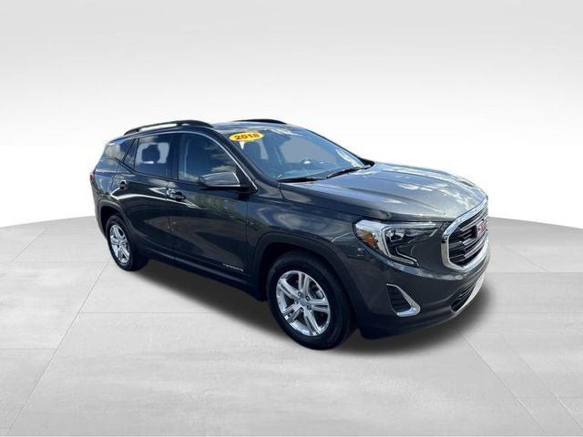 Used 2018 GMC Terrain SLE w/ Driver Convenience Package FWD image 3