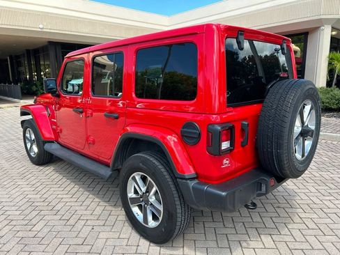 Used 2021 Jeep Wrangler Unlimited Sahara AWD/4WD image 5