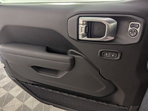 New 2026 Jeep Gladiator Sport image 26