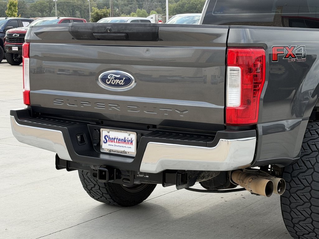 Used 2018 Ford F250 XL w/ STX Appearance Package AWD/4WD image 6