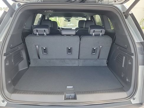New 2026 GMC Acadia Elevation w/ Elevation Premium Package FWD image 7