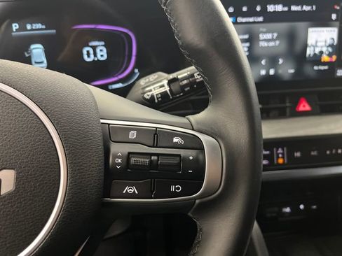 Certified 2025 Kia Sportage X-Line image 18