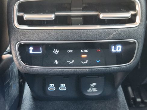 Used 2026 Genesis GV70 2.5T Sport Prestige AWD/4WD image 23
