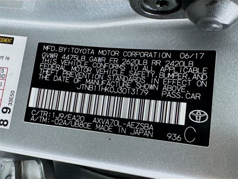 Used 2018 Toyota Camry SE w/ Moonroof Package image 31