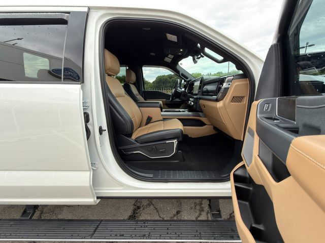Used 2023 Ford F450 Lariat w/ Lariat Ultimate Package AWD/4WD image 9