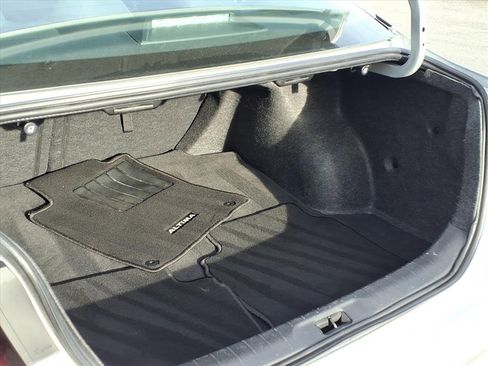 Used 2024 Nissan Altima 2.5 SV image 21