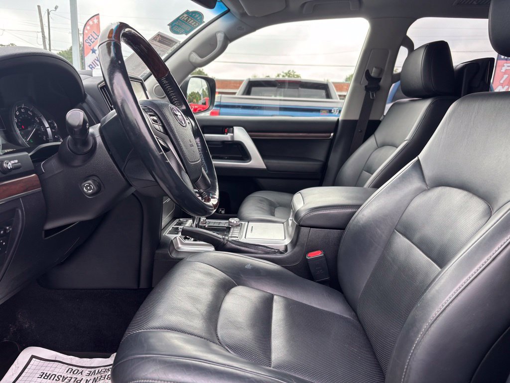 Used 2017 Toyota Land Cruiser AWD/4WD image 18