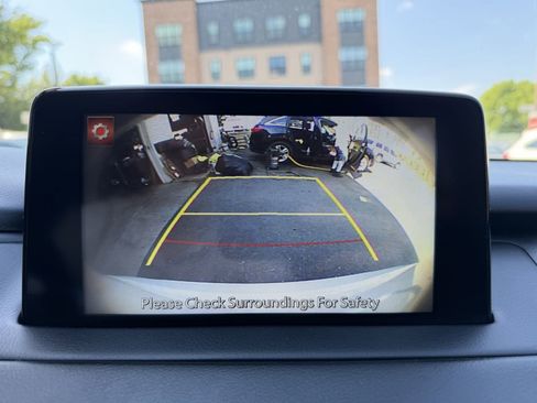 Used 2018 MAZDA CX-9 Touring FWD image 18