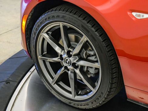 Used 2017 MAZDA MX-5 Miata RF Grand Touring RWD image 10