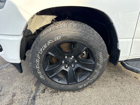 Used 2022 RAM 1500 Big Horn image 3