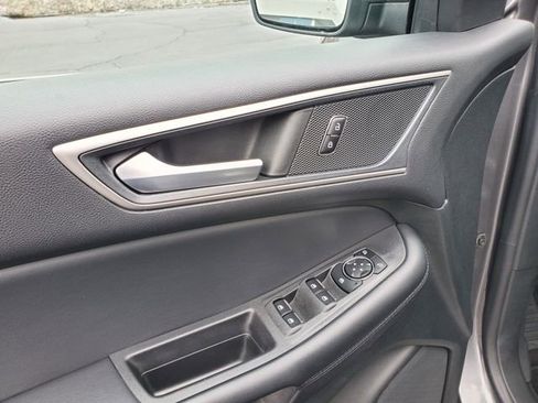 Used 2023 Ford Edge SEL w/ Convenience Package image 10