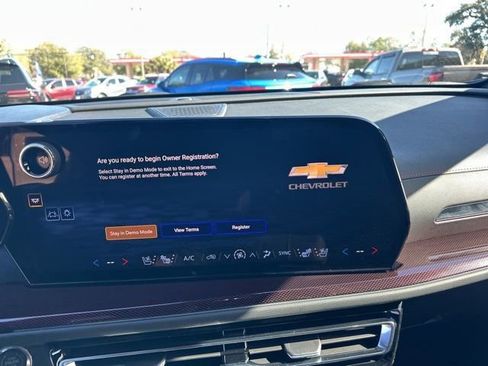 New 2026 Chevrolet Traverse RS w/ LPO, Floor Liner Package image 24