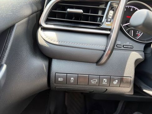 Used 2024 Toyota Camry SE w/ Cold Weather Package AWD/4WD image 19