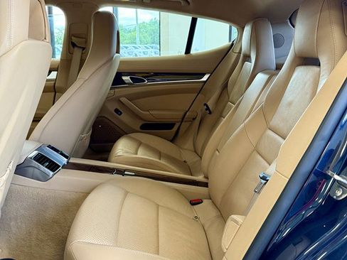 Used 2011 Porsche Panamera image 16