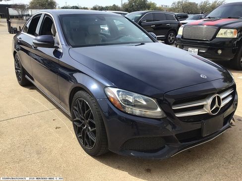 Used 2018 Mercedes-Benz C 300 Sedan image 4