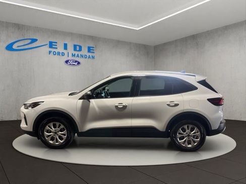 Used 2024 Ford Escape Active AWD/4WD image 3