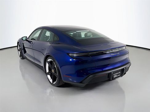 Used 2022 Porsche Taycan 4S AWD/4WD image 3