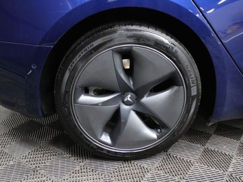 Used 2018 Tesla Model 3 Long Range image 5