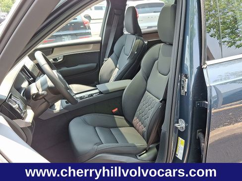 New 2025 Volvo XC90 B6 Plus w/ Protection Package Premier image 14