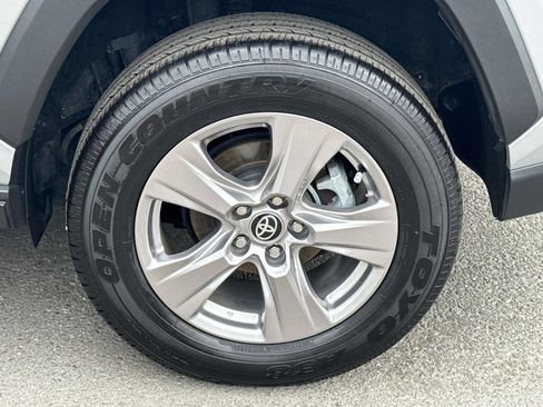 Used 2023 Toyota RAV4 XLE AWD/4WD image 33