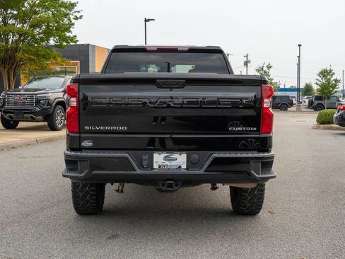 Used 2023 Chevrolet Silverado 1500 Custom Trail Boss AWD/4WD image 6