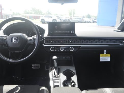 Used 2024 Honda Civic Sport image 14