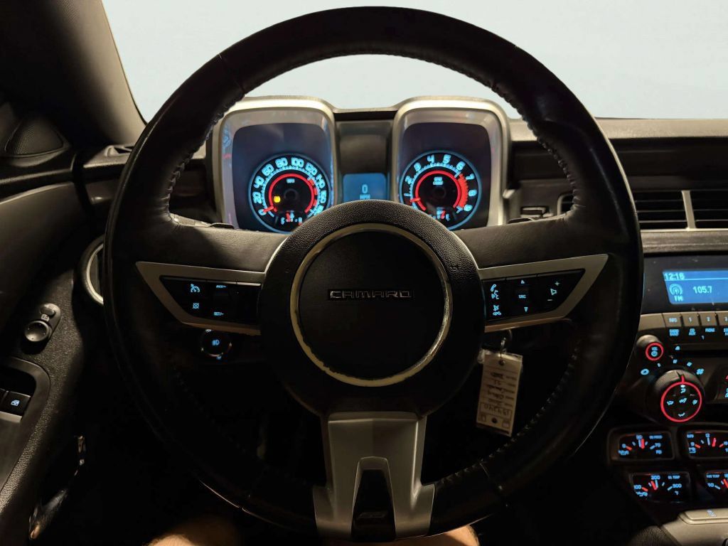 Used 2010 Chevrolet Camaro SS RWD image 30