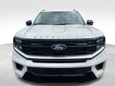 New 2027 Ford Expedition Max Platinum w/ Driver's Package AWD/4WD image 9