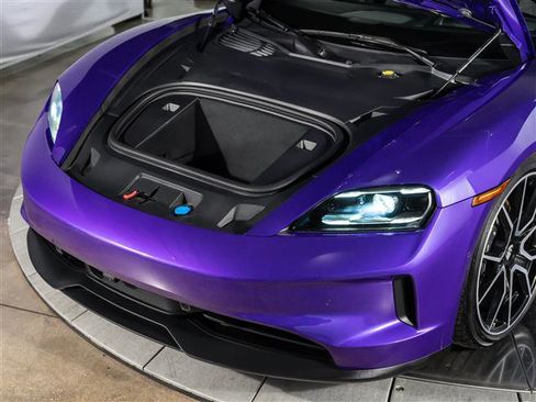New 2025 Porsche Taycan image 16