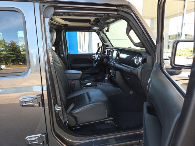 Used 2022 Jeep Wrangler Unlimited Sahara AWD/4WD image 47