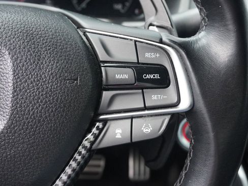 Used 2018 Honda Accord Sport image 32