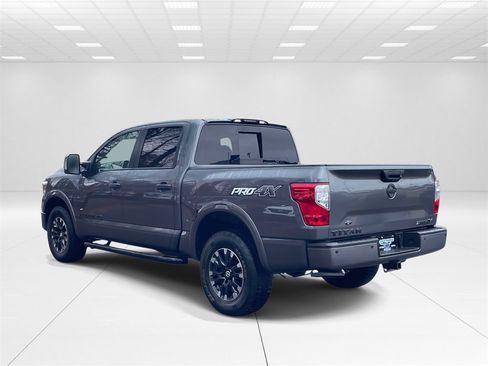 Used 2019 Nissan Titan PRO-4X w/ Pro-4x Utility Package image 4
