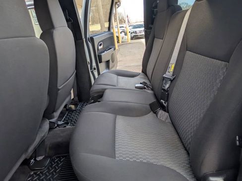 Used 2012 Chevrolet Colorado LT image 12