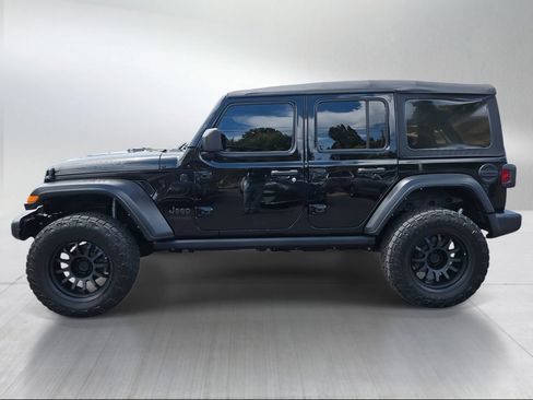Used 2022 Jeep Wrangler Unlimited Sport AWD/4WD image 6