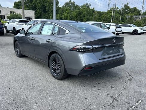New 2026 Nissan Sentra SV w/ Floor Mat Package FWD image 5