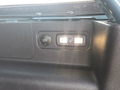 Used 2022 Ford Bronco Badlands image 12