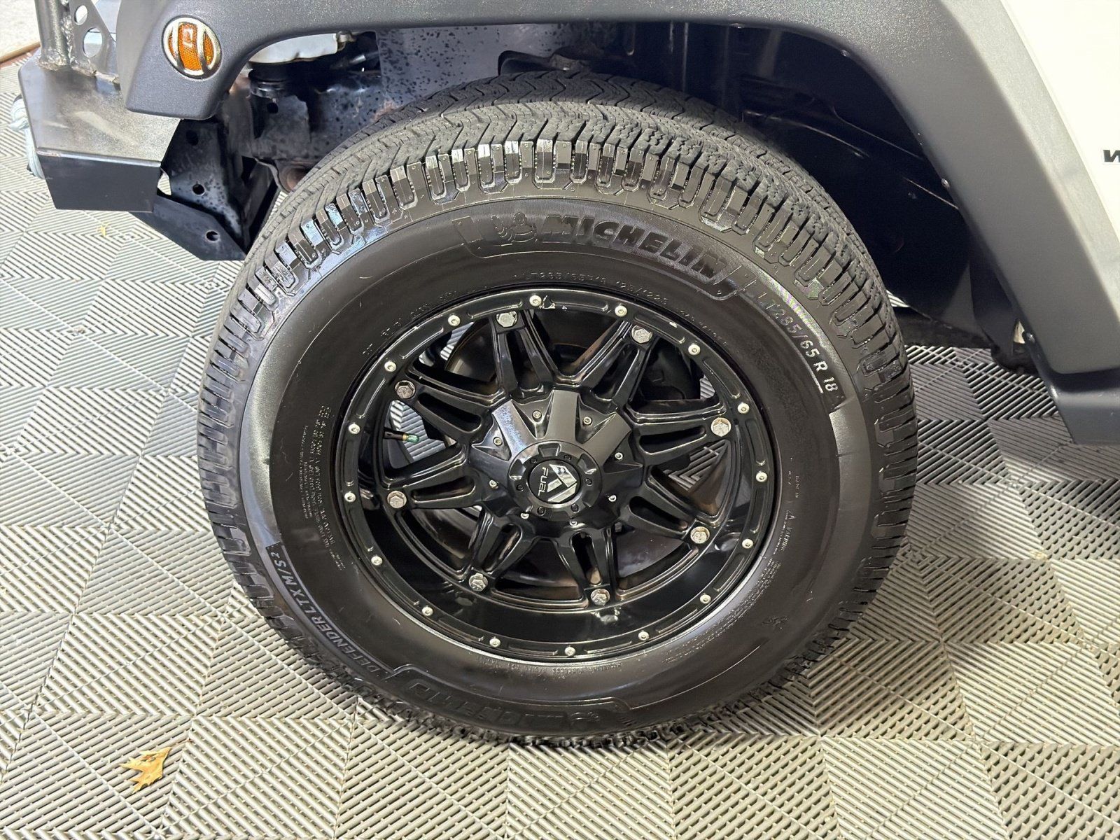 Used 2018 Jeep Wrangler Unlimited Sport S AWD/4WD image 12