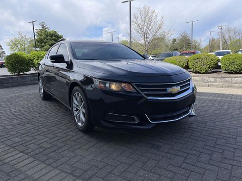 Used 2016 Chevrolet Impala LT FWD image 7