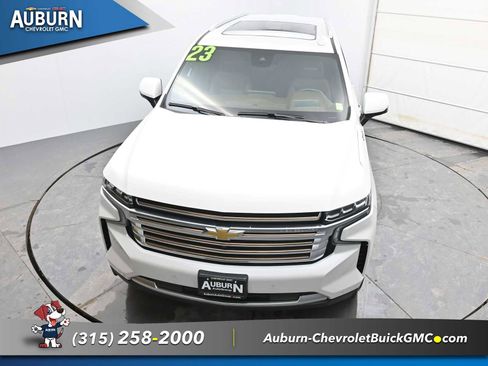 Used 2023 Chevrolet Suburban High Country w/ Advanced Technology Package image 25