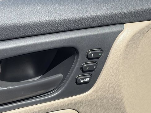 Used 2024 Honda Odyssey EX-L image 17