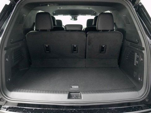 New 2026 Chevrolet Traverse High Country image 10