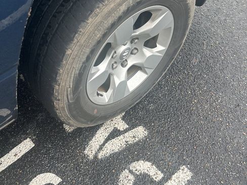 Used 2022 RAM 1500 Big Horn image 3