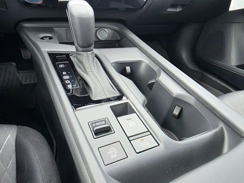 New 2026 Nissan Sentra SV w/ Floor Mat Package FWD image 22