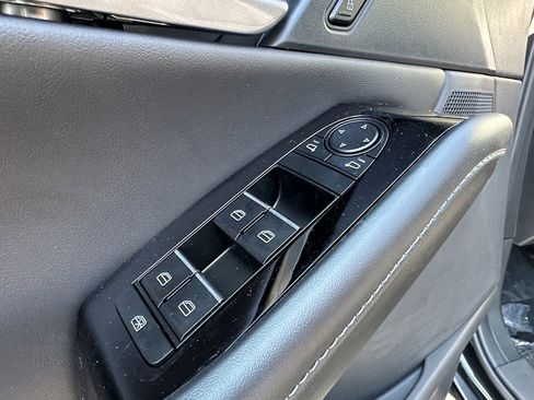 New 2025 MAZDA CX-30 AWD 2.5 S w/ Select Sport Pkg image 18