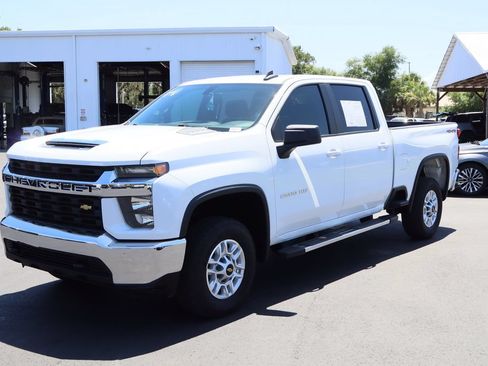 Certified 2022 Chevrolet Silverado 2500 LT AWD/4WD image 5