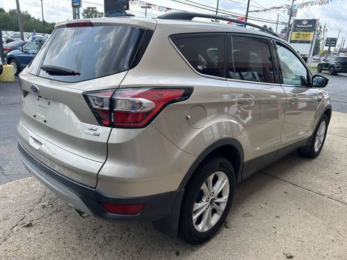 Used 2018 Ford Escape SE AWD/4WD image 6