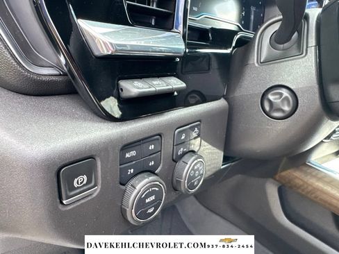 Used 2025 Chevrolet Silverado 1500 High Country w/ High Country Premium Package AWD/4WD image 12